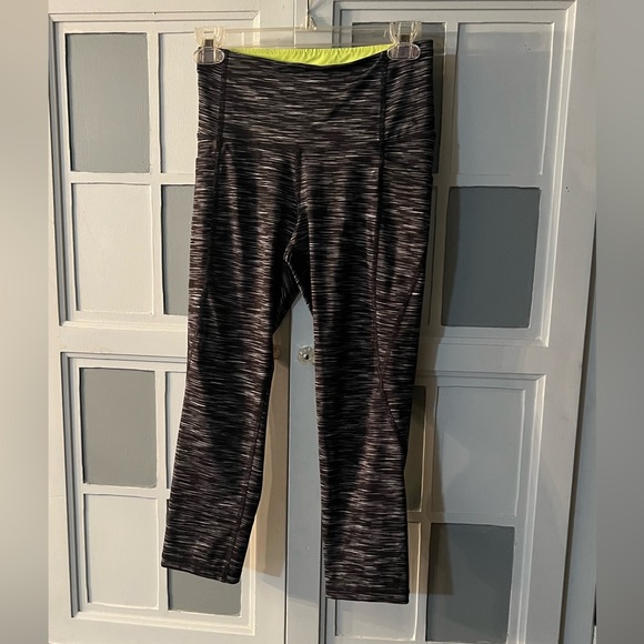 🖤Old Navy Black and White Legging Joggers with Neon Accent - Picture 1 of 5